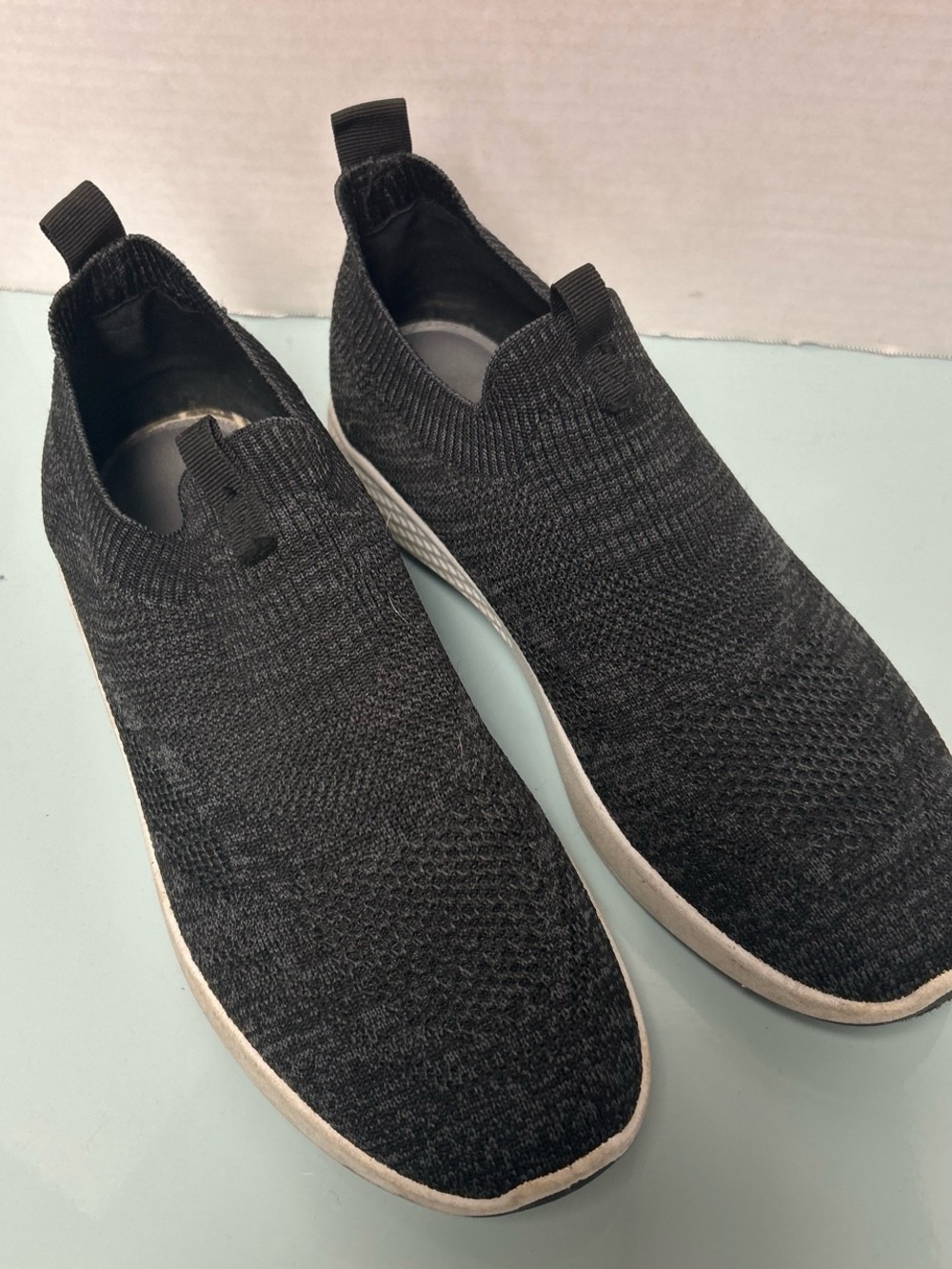 Tommy Bahama Men's Black Slip-On Knit Sneakers